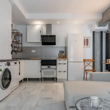 Dreams Of Old Town Apartment