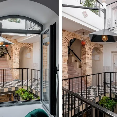 Dreams Of Old Town Apartment