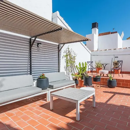 Апартаменти Dreams Of Old Town